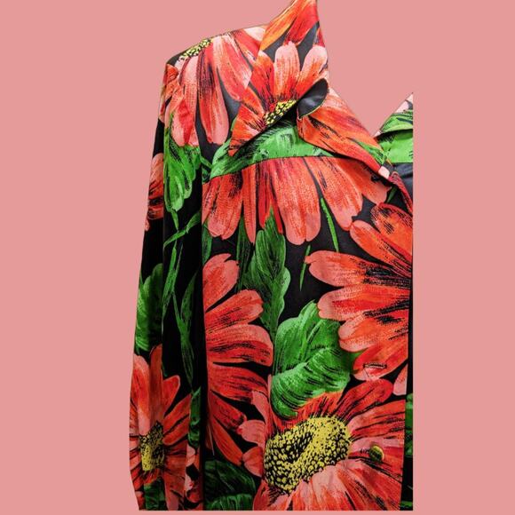 Vintage 1970s Long Sleeve Black and Red Floral Polyester Blouse - Picture 3 of 4